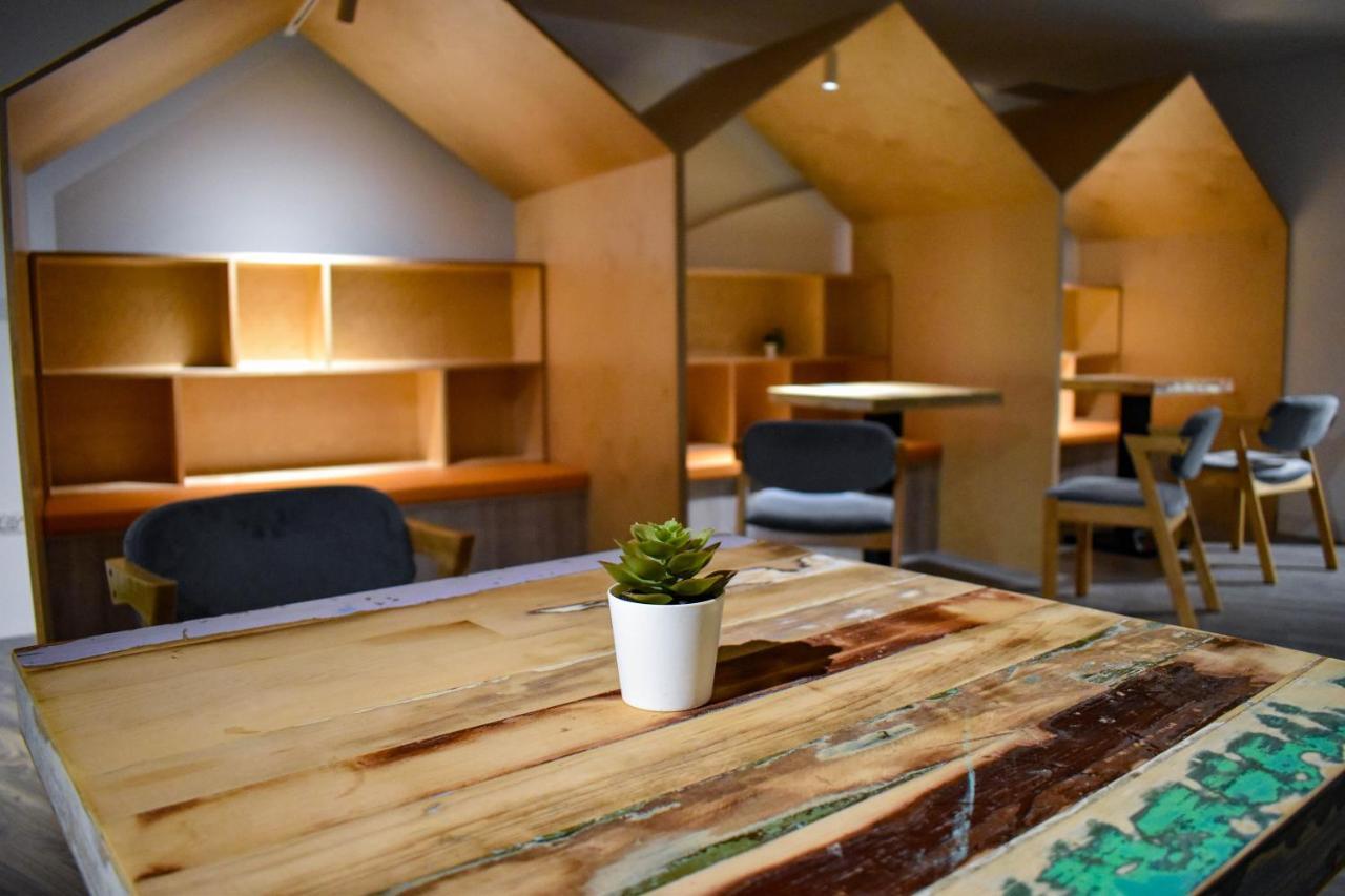 Talmud Business Hotel - Zhongshan Taichung Esterno foto